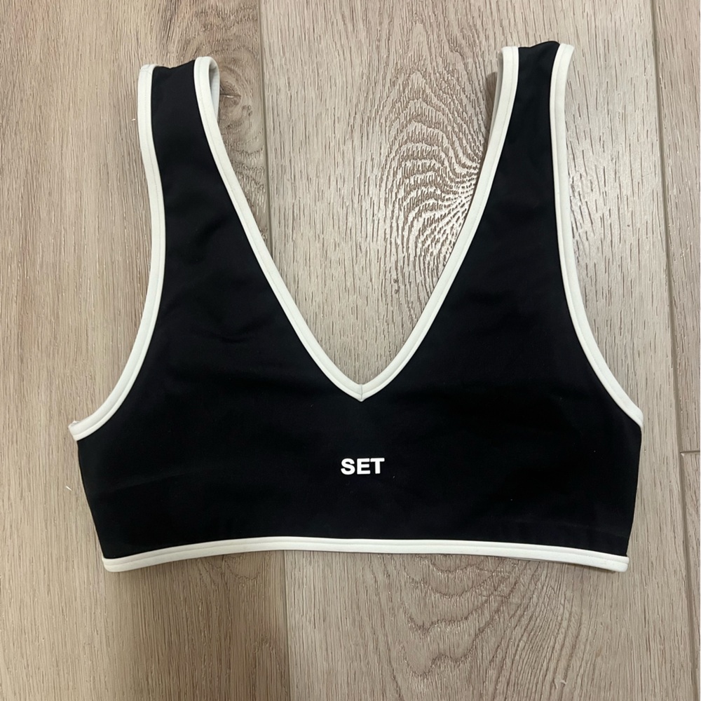 SET Active sports bra